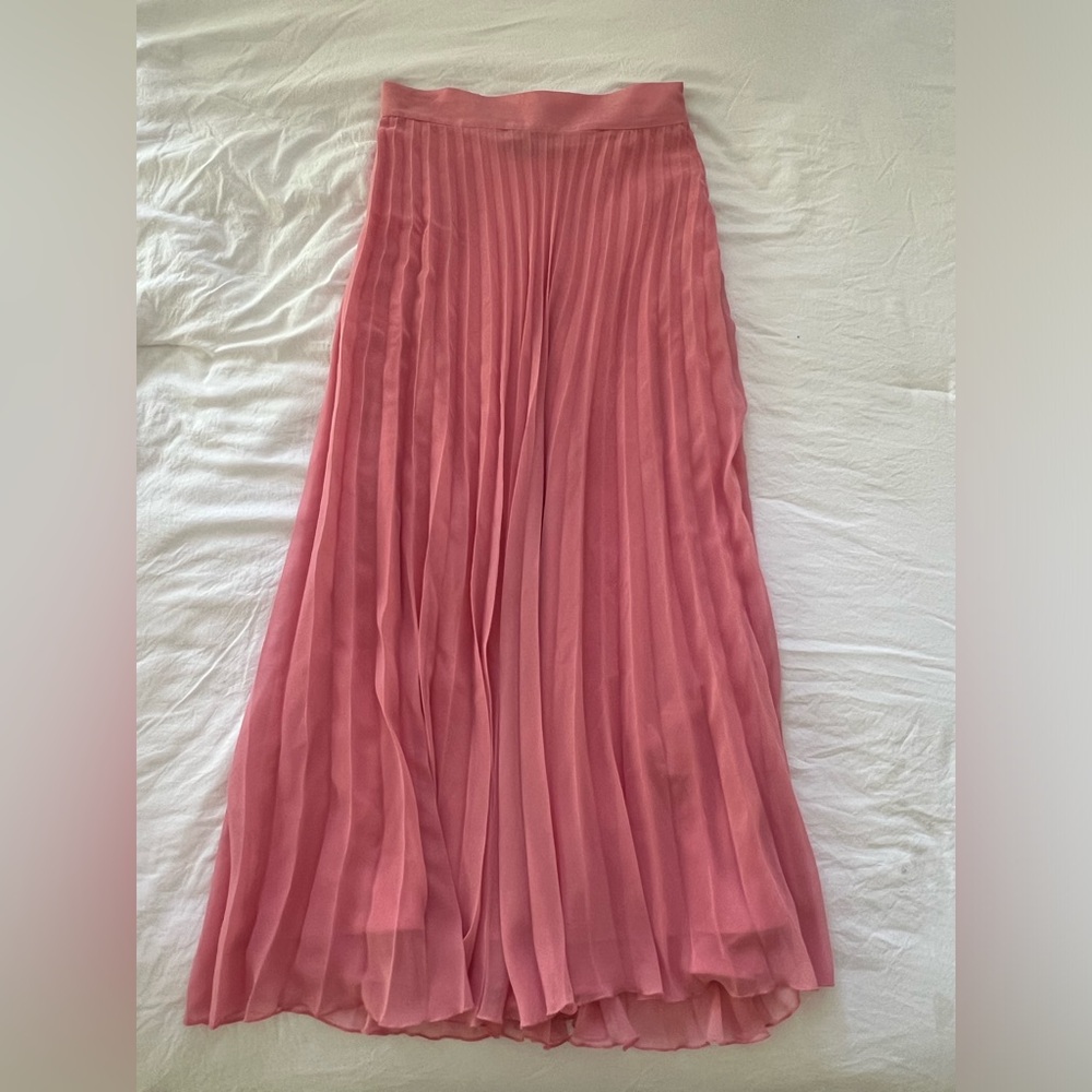 Zara Bubble Gum Pink Pleated Midi Skirt Size XS. Worn once - great condition